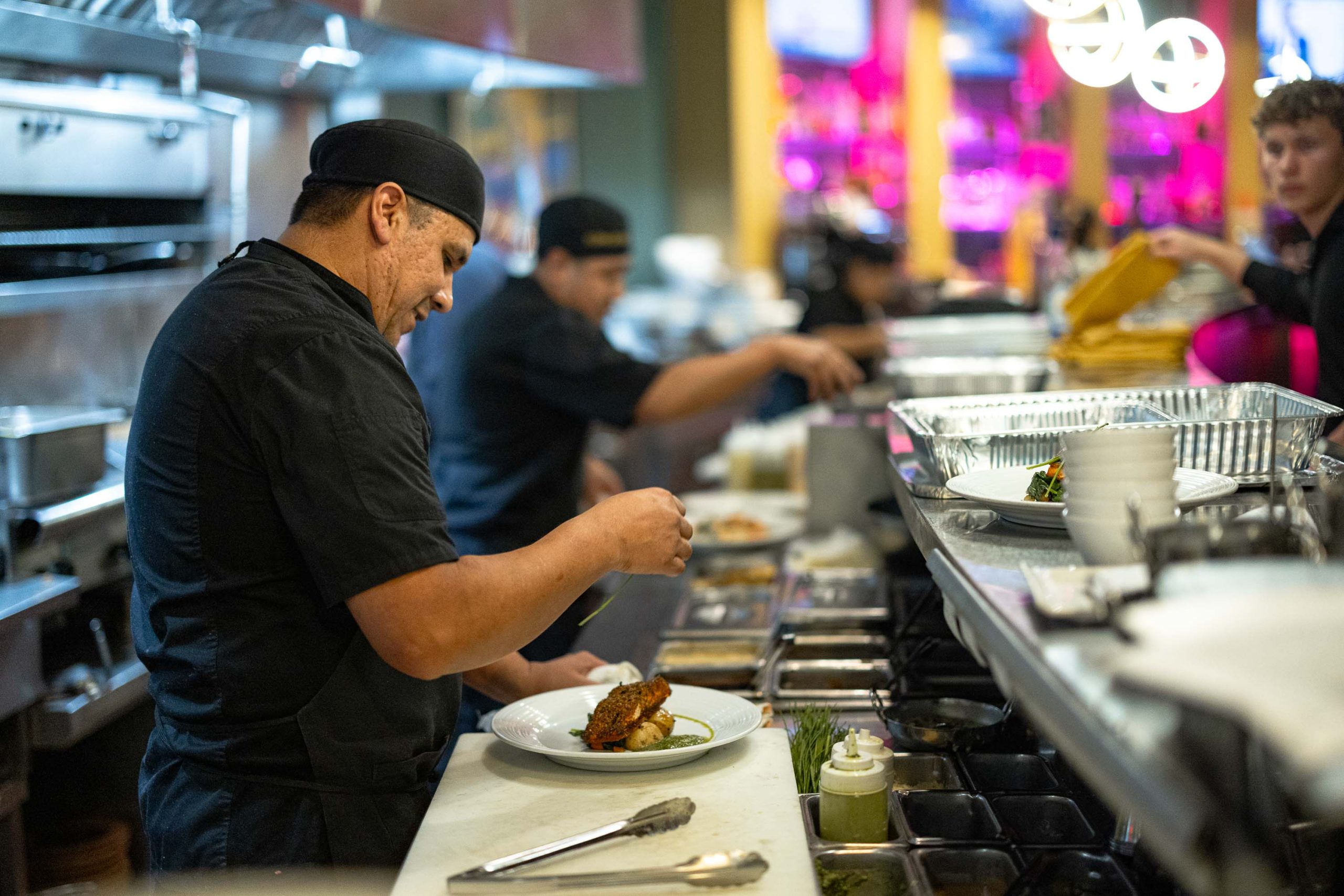 CitrusCityGrille_2-15-2025-38 Chefs at work